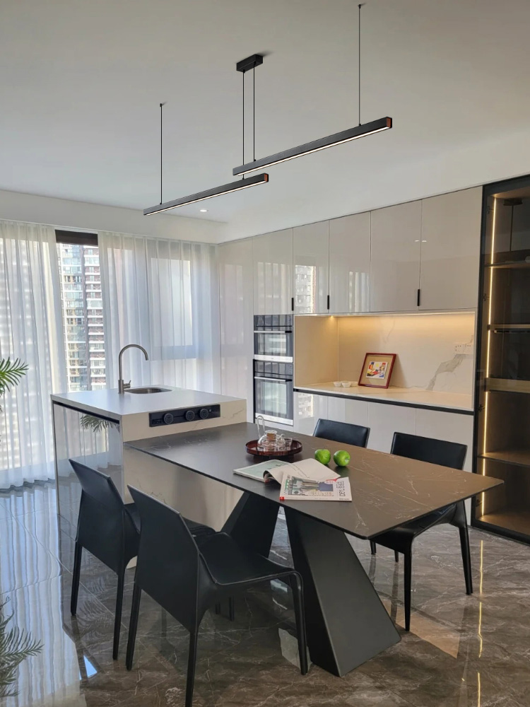 Lampadario a Striscia Moderno  - Home Improvement Quotes recensione e prezzo